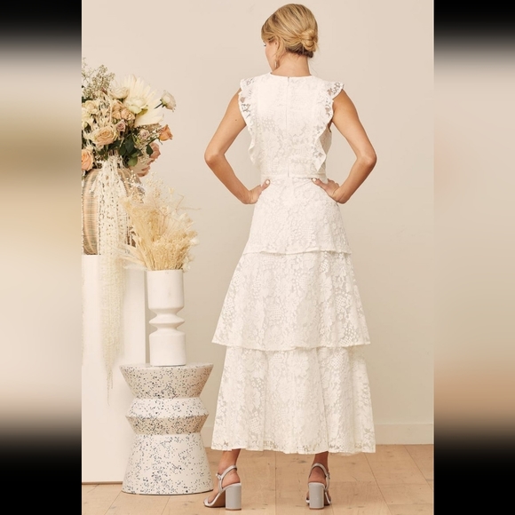 Lulu's Molinetto Wedding Dress - Picture 2 of 4